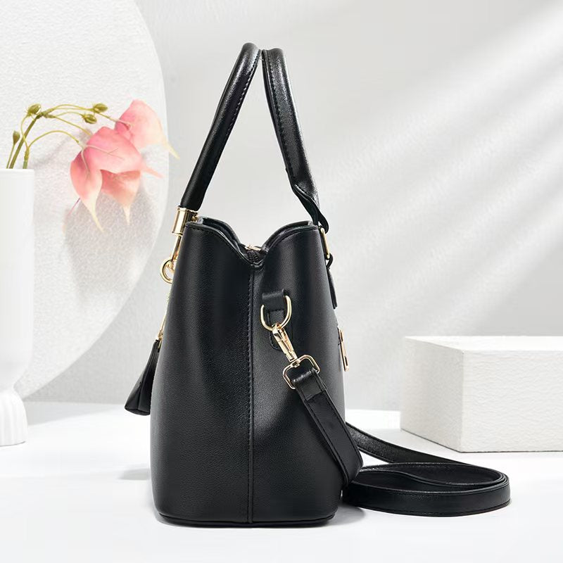 Women's fashionable, casual, versatile, large-capacity color-blocked bag; a great gift for mom or friends; shoulder/crossbody/handbag.